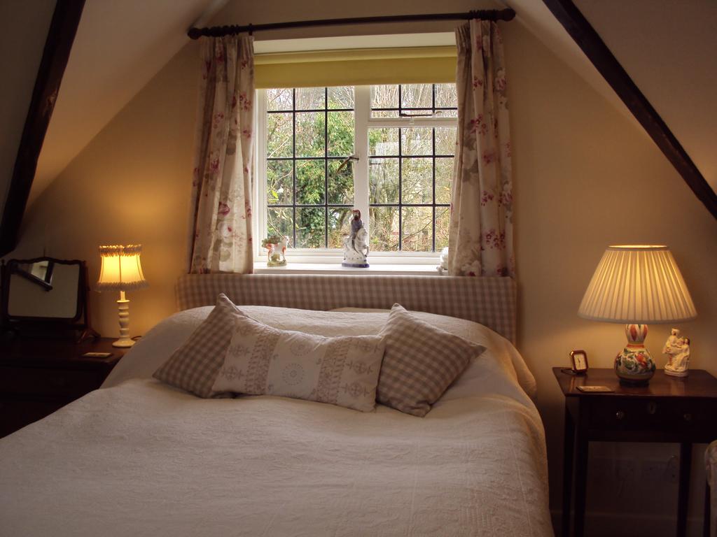 Yew Tree Cottage B&B Стоу на Вёлд Номер фото